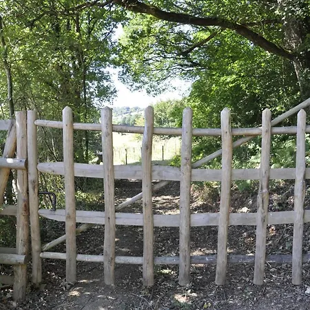 Nyaraló La Petite Bardouillere *