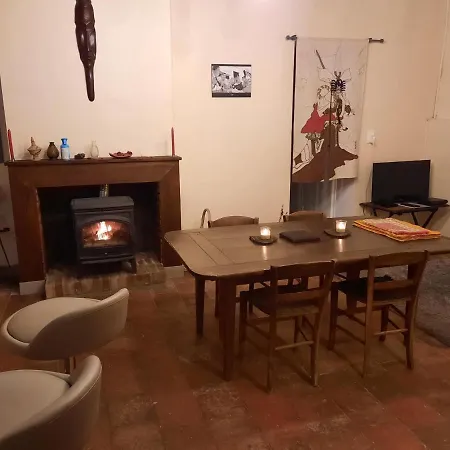 Nyaraló La Petite Bardouillere